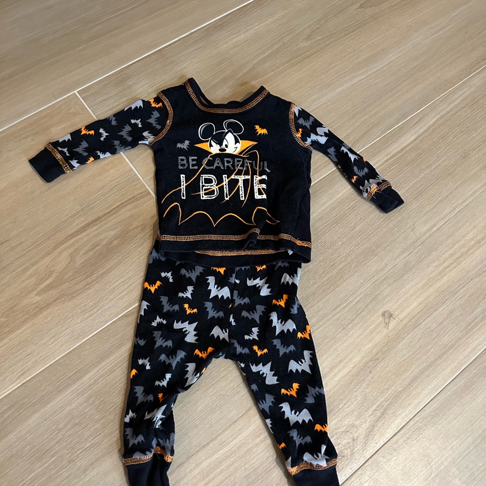 Disney Mickey Mouse Halloween Pajamas 6-9 months